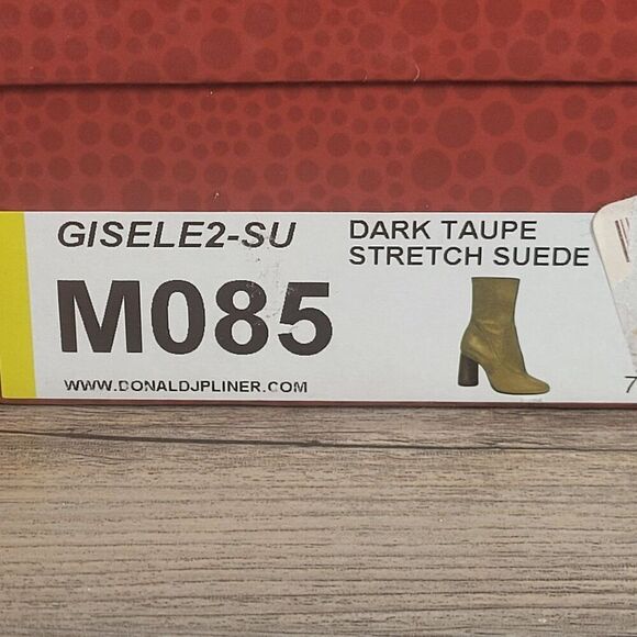 Donald J Pliner Gisele2 Suede Ankle Fashion Boots Sz 8.5M - Picture 10 of 14